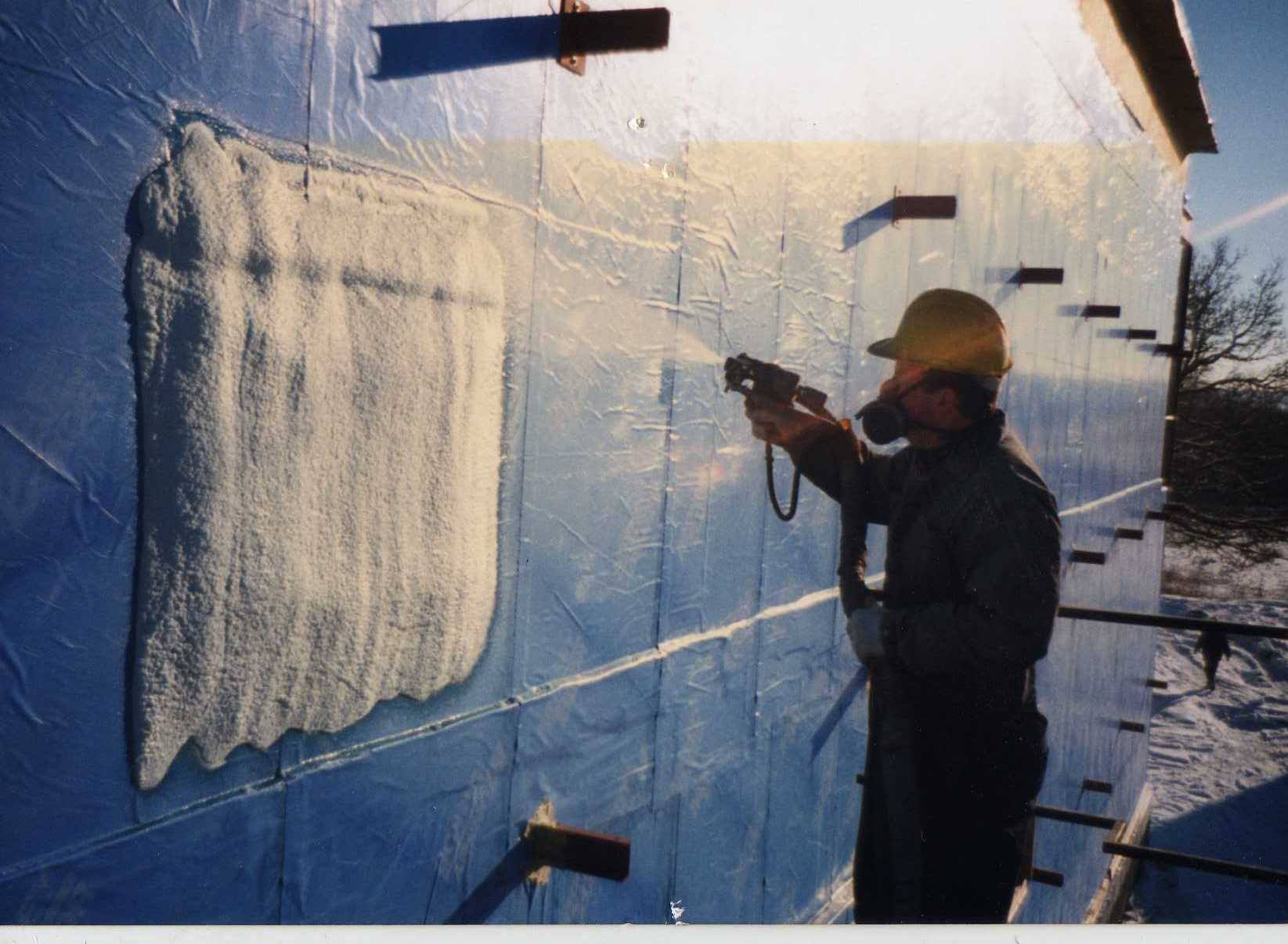 Isolation complète de plafond avec laine soufflée dans une construction résidentielle  à Beaupré